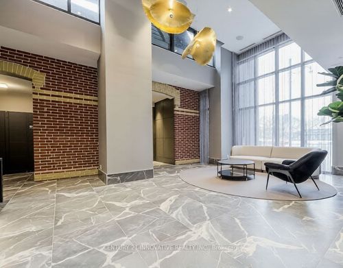 715-286 Main St, Toronto, ON, M4C0B3 | Card Image