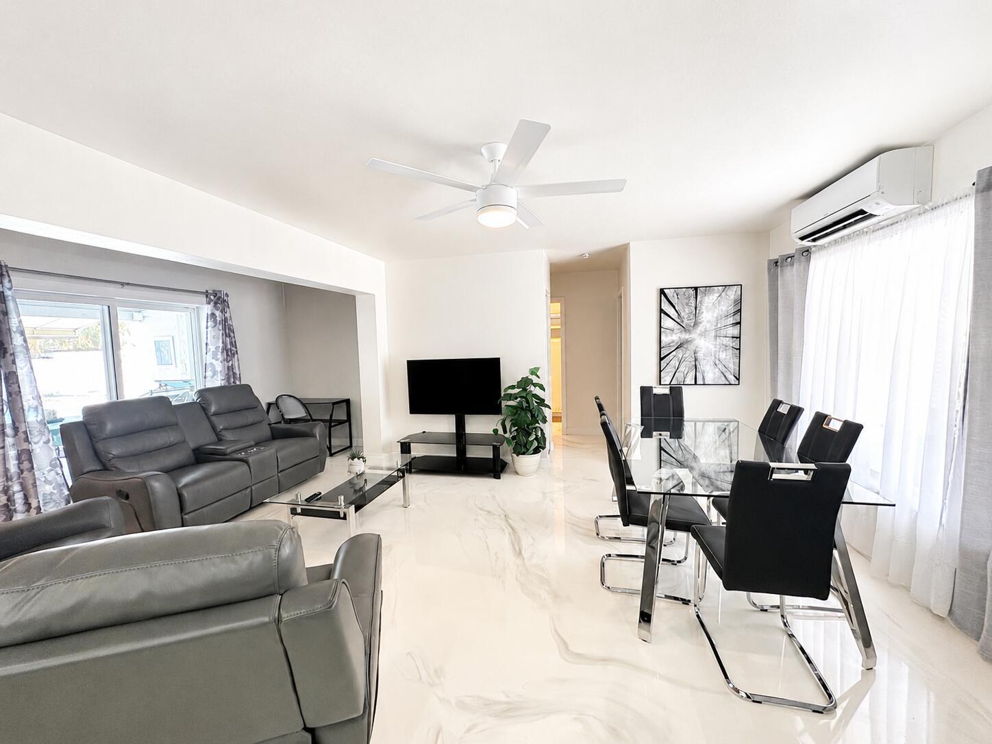 Residential Lease in Hallandale Beach 3