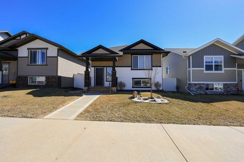 195 Thomlison Ave, Red Deer, AB, T4P3E6 | Card Image