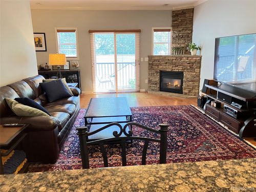 unit-281-331 Scio Village Ct, Ann Arbor, MI, 48103-9142 | Card Image