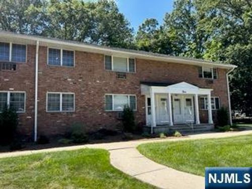 313 Washington Dr, Ramsey, NJ, 07446-1536 | Card Image