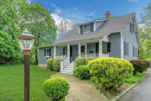 42 Mountain Ave, Mendham, NJ, 07945-1420 | Card Image