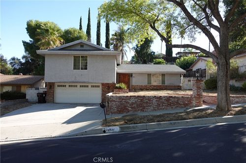 26116 Friendly Valley Pkwy, Newhall, CA, 91321-2104 | Card Image