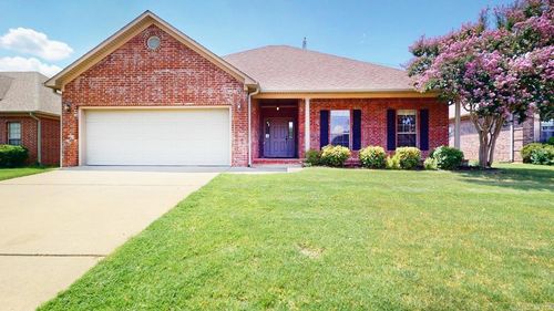 1325 Champions Dr, Conway, AR, 72034-8282 | Card Image