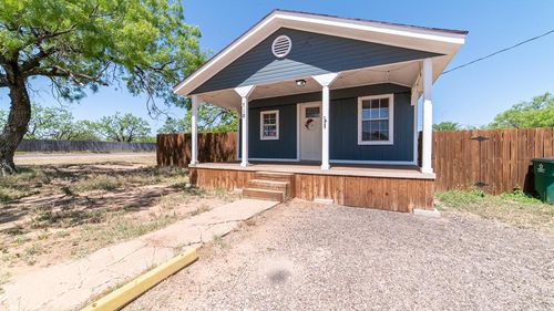 718 W 15th St, San Angelo, TX, 76903-5218 | Card Image