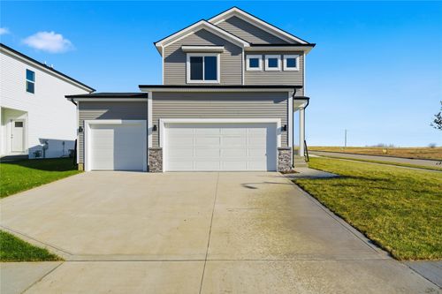 4227 5th Ave Sw, Altoona, IA, 50009-7708 | Card Image