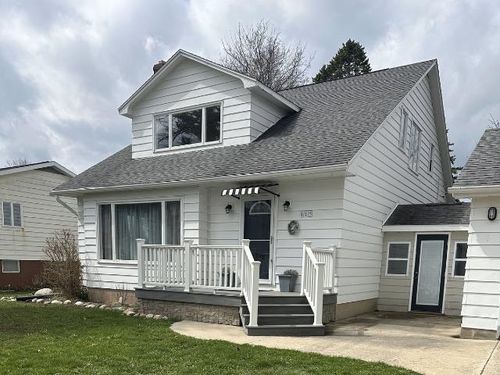 115 N Main St, Pigeon, MI, 48755-5101 | Card Image