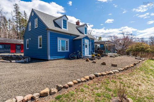 84 Old Post Rd, Clementsport, NS, B0S1E0 | Card Image