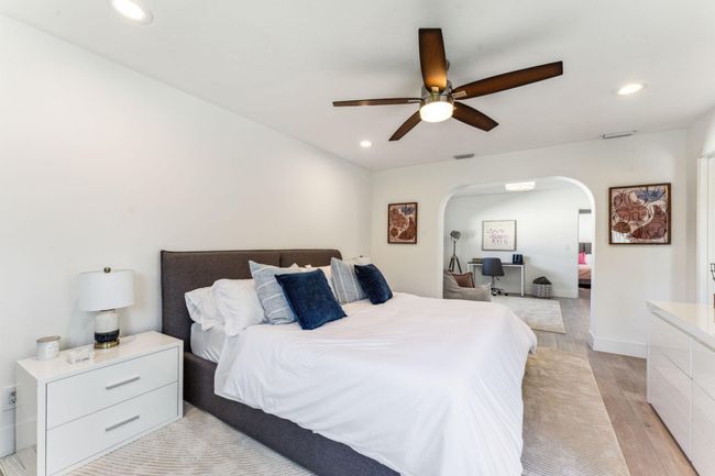 2205 Ne 30 Th St, House other with 3 bedrooms, 2 bathrooms and null parking in Lighthouse Point FL | Image 29