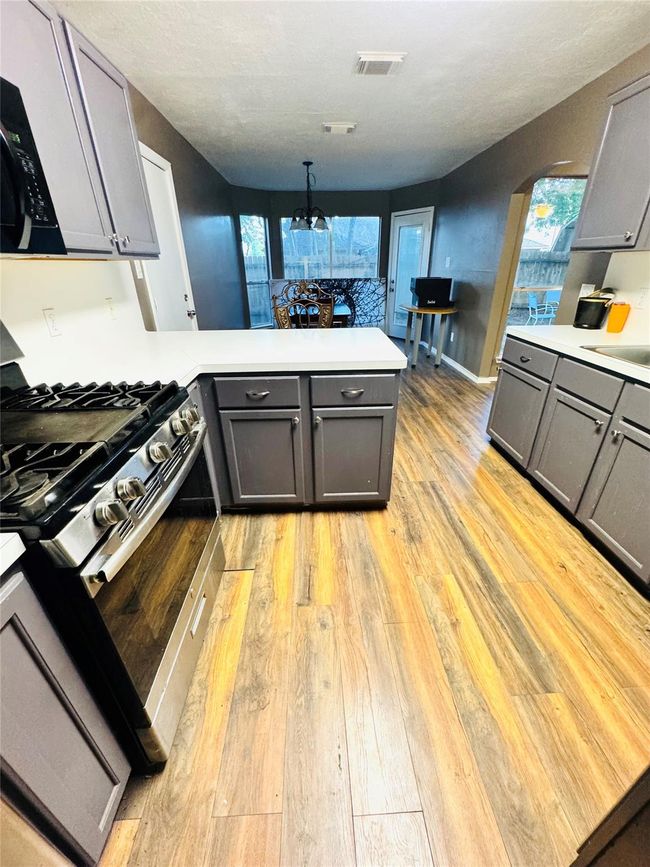 2702 Dovewood Ln, House other with 4 bedrooms, 3 bathrooms and 2 parking in Spring TX | Image 10
