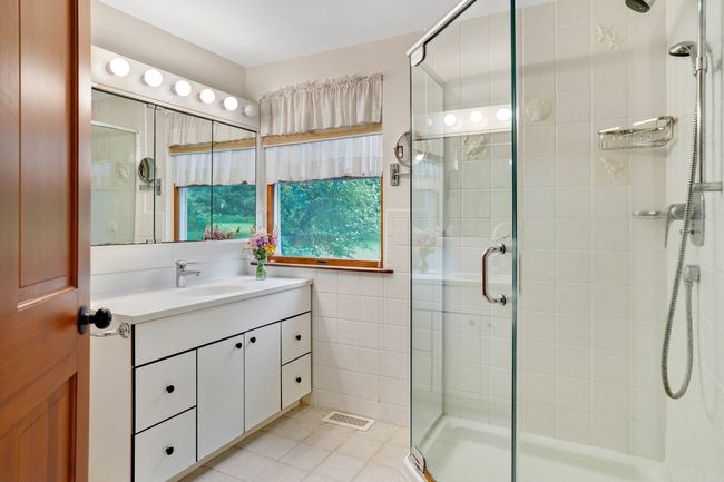 174 Middle Rd, House other with 4 bedrooms, 4 bathrooms and null parking in Chilmark MA | Image 17