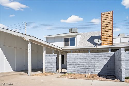 204 Sundance Shores Dr, Laughlin, NV, 89029-1806 | Card Image