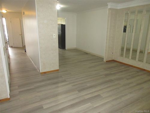 32 Brownsell Ave, West Haverstraw, NY, 10993-1002 | Card Image