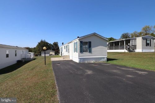 21 Hillside Pl, Kunkletown, PA, 18058-3205 | Card Image