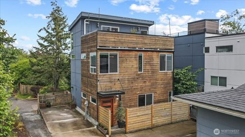 2353 23rd Ave S, Seattle, WA, 98144-5338 | Card Image