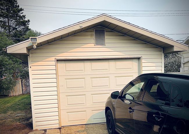 8609 100 St, House detached with 3 bedrooms, 2 bathrooms and 4 parking in Grande Prairie AB | Image 33