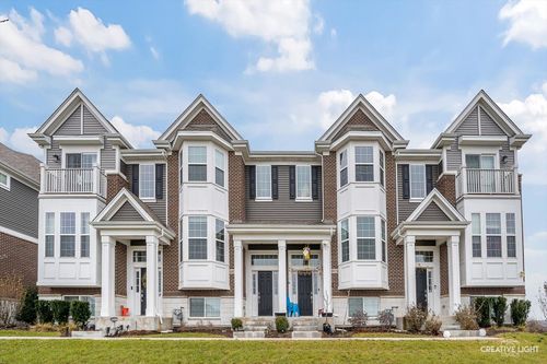 4415 Monroe Ct, Naperville, IL, 60564-1218 | Card Image