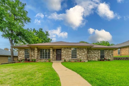 1605 Brighton Dr, Carrollton, TX, 75007-2912 | Card Image