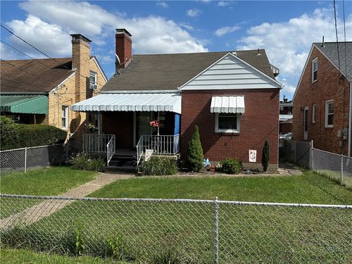 1109 Holmes St, Mc Kees Rocks, PA, 15136-2903 | Card Image
