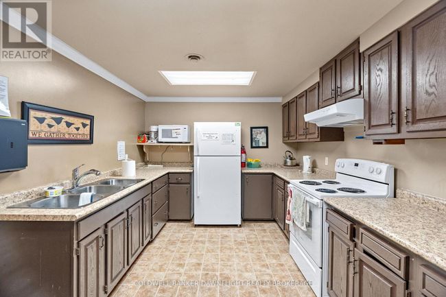 29 Kalisch Ave, House other with 2 bedrooms, 1 bathrooms and 2 parking in Exeter ON | Image 42