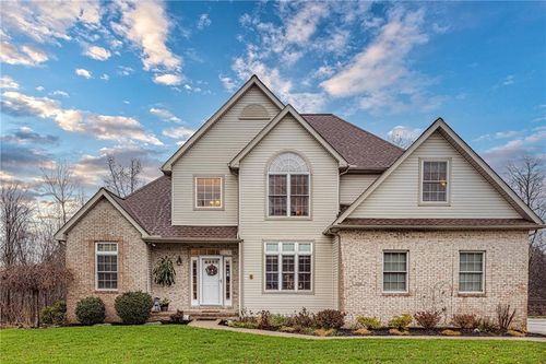 5790 Nickel Dr, Erie, PA, 16509-3858 | Card Image