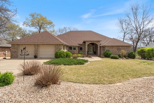 16 Ellwood Cir, Bella Vista, AR, 72715-6018 | Card Image