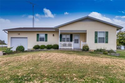 3932 Highway B, House other with 3 bedrooms, 2 bathrooms and null parking in Perryville MO | Image 1