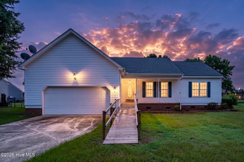 104 Trawick Dr, La Grange, NC, 28551-7716 | Card Image