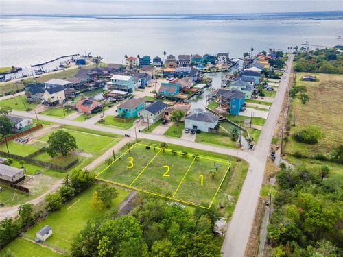 Lot 2 Avenue L, San Leon, TX, 77539-8423 | Card Image
