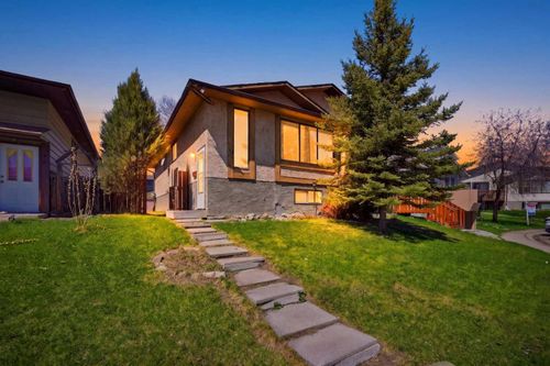 62 Templeson Cres Ne, Calgary, AB, T1Y5L8 | Card Image