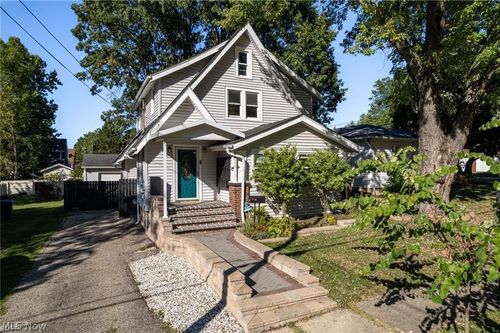 41 E Rosewood Ave, Akron, OH, 44301-2439 | Card Image