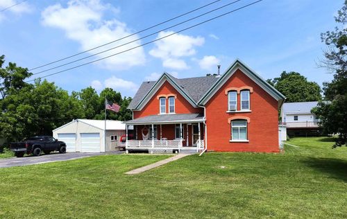 2525 River Rd, Decorah, IA, 52101-7306 | Card Image