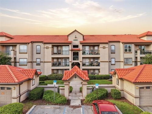 3111-4201 Woodstorks Walk Way, LUTZ, FL, 33558-2777 | Card Image