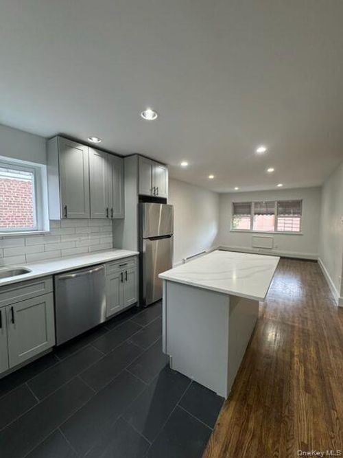 3604 Eastchester Road, New York, NY, 10469 | Card Image