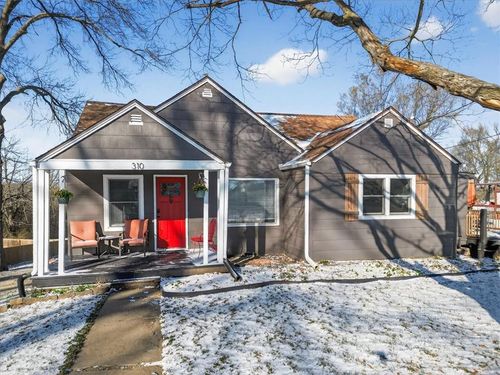 310 S Bluegrass Dr, Bonner Springs, KS, 66012-1226 | Card Image