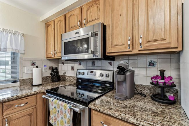 12101 Meadowbrook Ln, House other with 3 bedrooms, 2 bathrooms and null parking in Bayonet Point FL | Image 27
