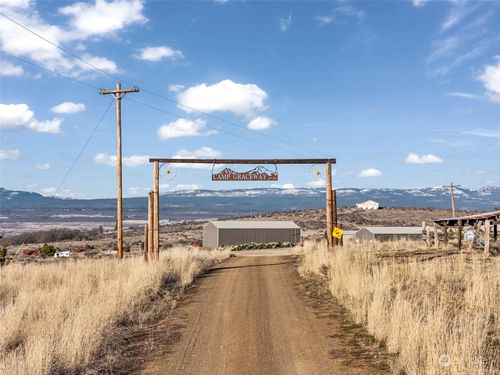 100 Grace Way, Goldendale, WA, 98620-3807 | Card Image