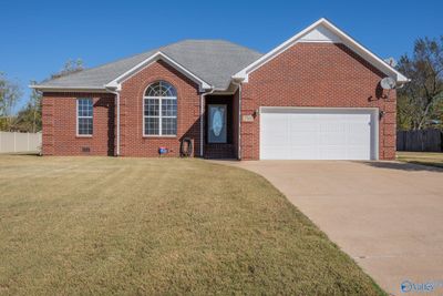 27641 Jeffrey Lee Lane, House other with 3 bedrooms, 2 bathrooms and null parking in Toney AL | Image 1