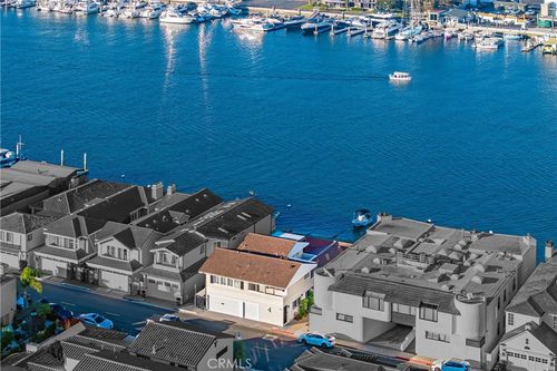 318 Via Lido Nord, Newport Beach, CA, 92663-4610 | Card Image
