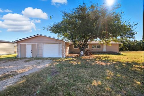 413 Charnel St, Clyde, TX, 79510-3655 | Card Image