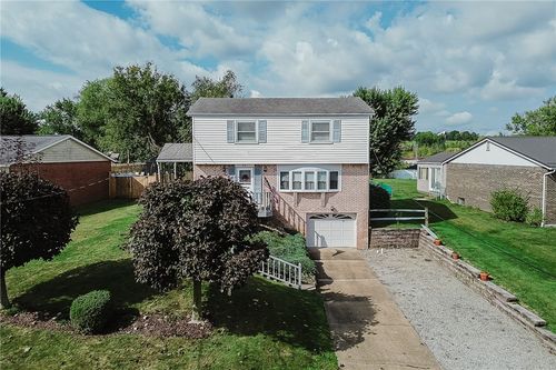 56 Mohawk Dr, Greensburg, PA, 15601-4772 | Card Image