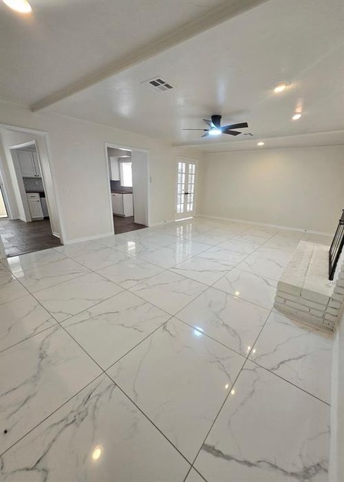 10304 N May Ave, Oklahoma City, OK, 73120-2601 | Card Image