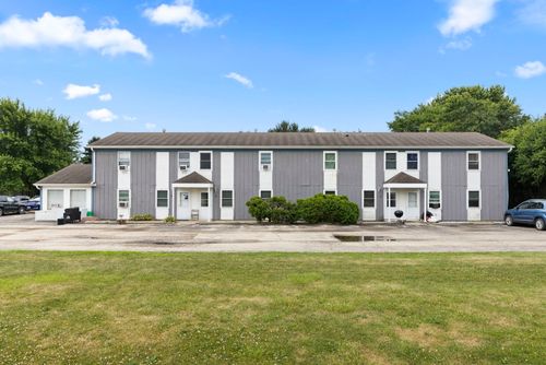 501 W Comanche Ave, Shabbona, IL, 60550-9789 | Card Image