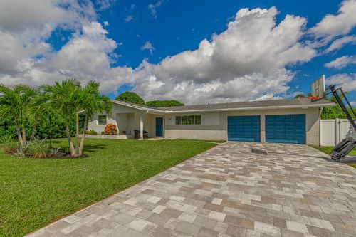 1107 Sw 24th Ave, Boynton Beach, FL, 33426-7449 | Card Image