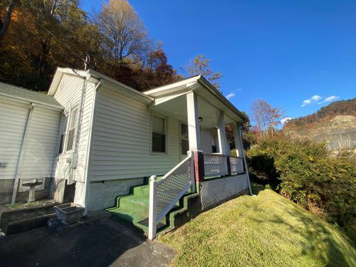 3823 Hoot Owl Rd, Grundy, VA, 24614 | Card Image