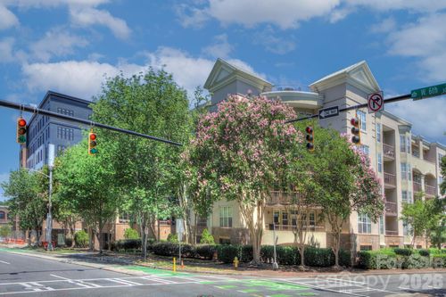 303-405 W 7th St, Charlotte, NC, 28202-5713 | Card Image