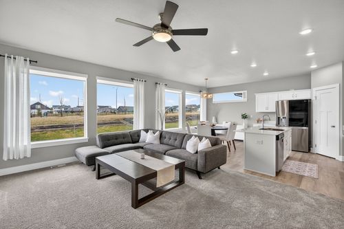 15227 Deerview Dr, Urbandale, IA, 50323-1237 | Card Image