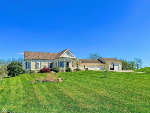 15241 E Jackson Rd, Hope, IN, 47246-9676 | Card Image