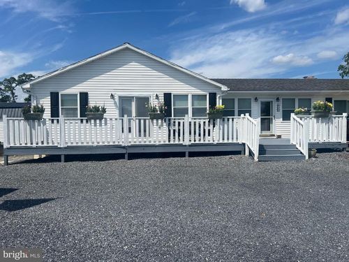 406 Honeysuckle Ave, Woodstock, VA, 22664-2028 | Card Image