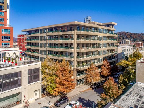 apt-607-21 Battery Park Ave, Asheville, NC, 28801-2765 | Card Image